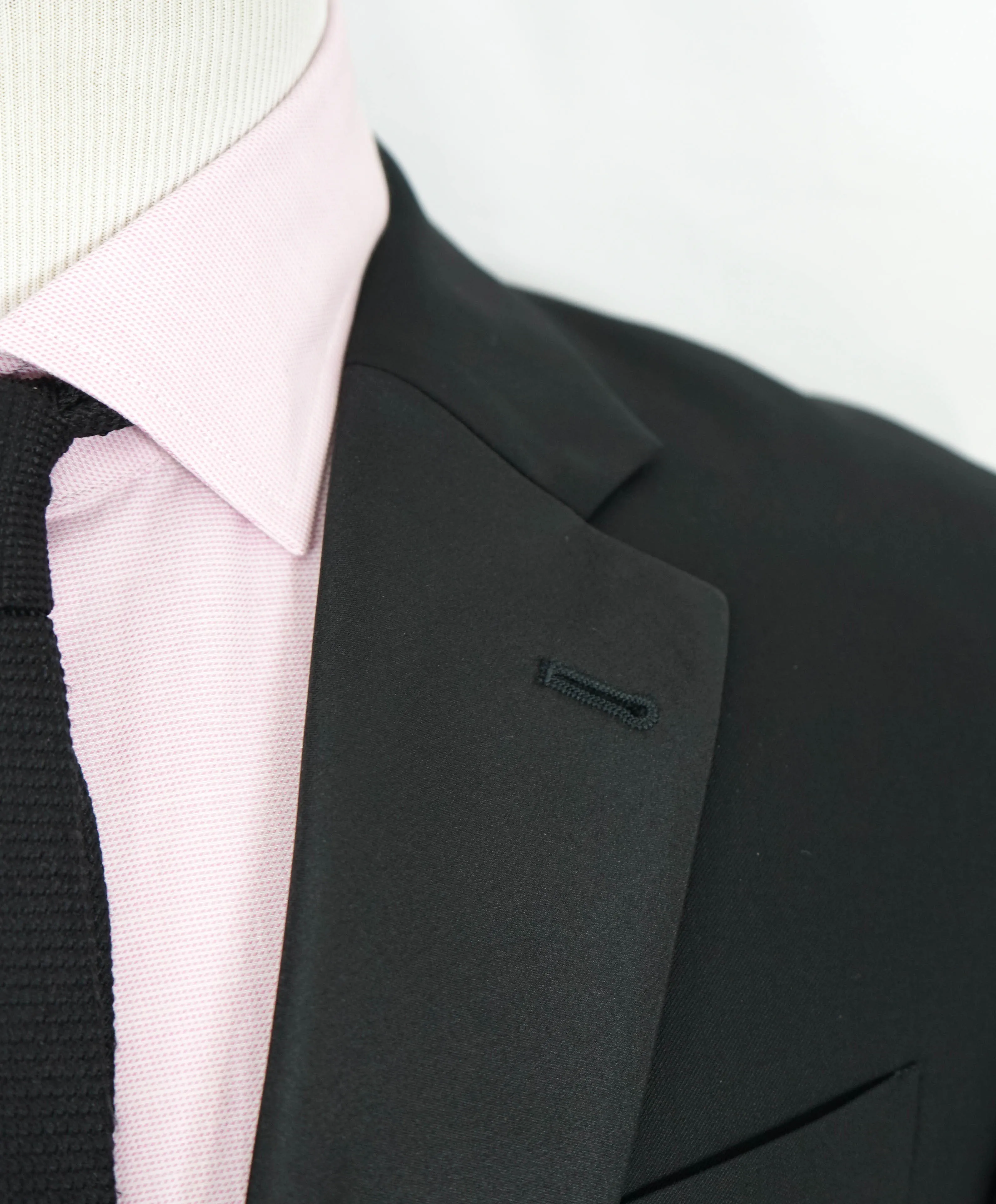 $2,095 ARMANI COLLEZIONI - “G LINE” 1-Button Notch Lapel Tuxedo Suit - 48L