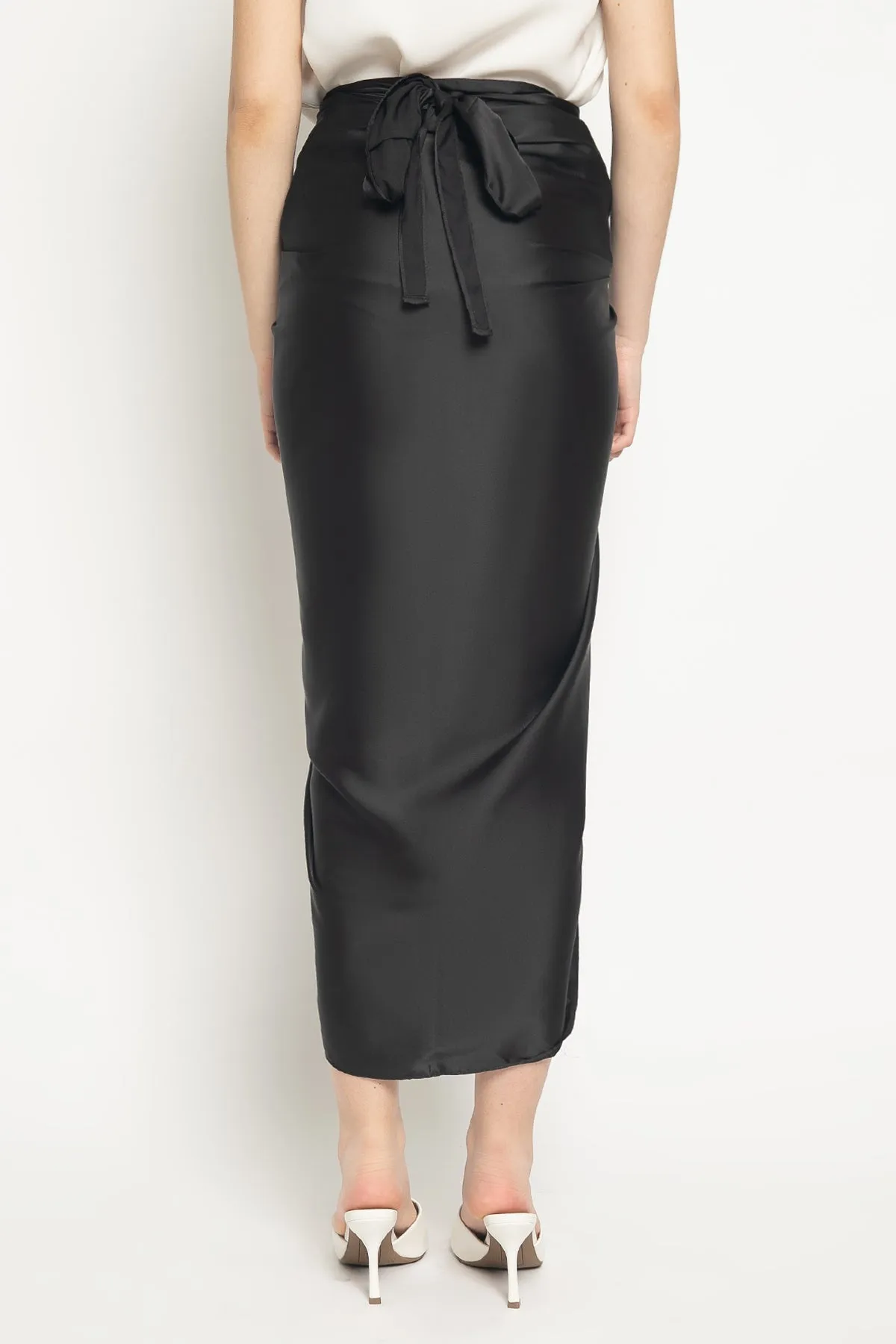 Aisyah Skirt in Black