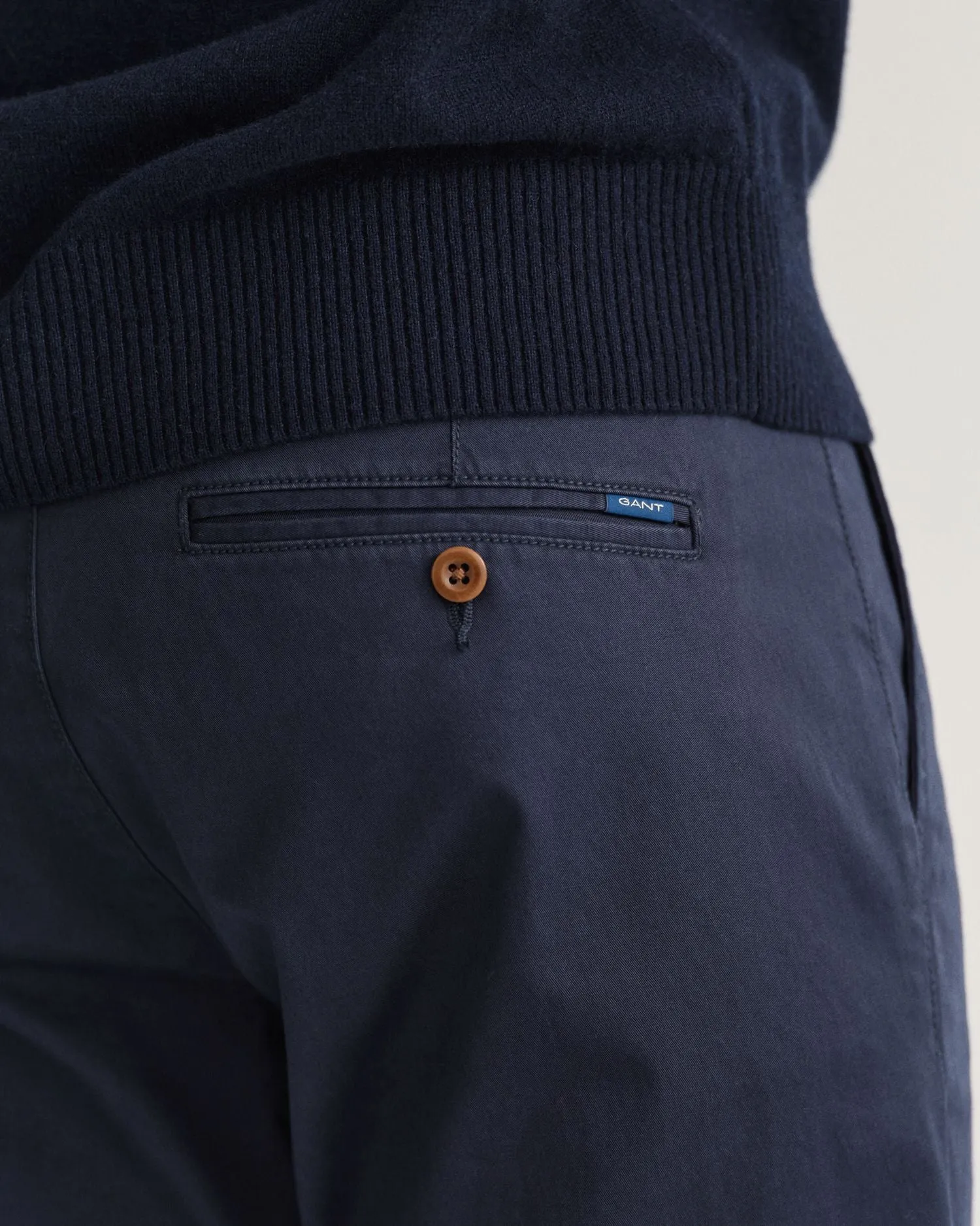 GANT - Hallden Slim Fit Twill Chino - Dark Khaki | Navy | Black