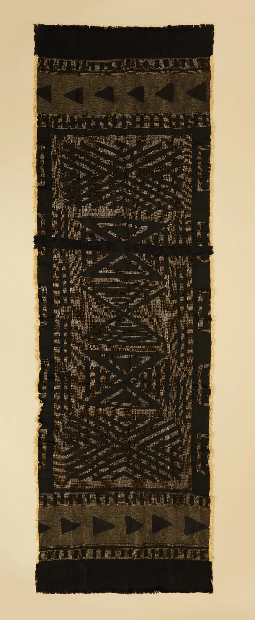Halisi Shawl - Black/Gold