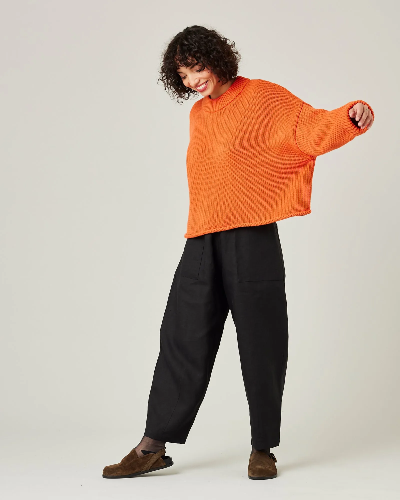 Huxley Black Linen Trousers