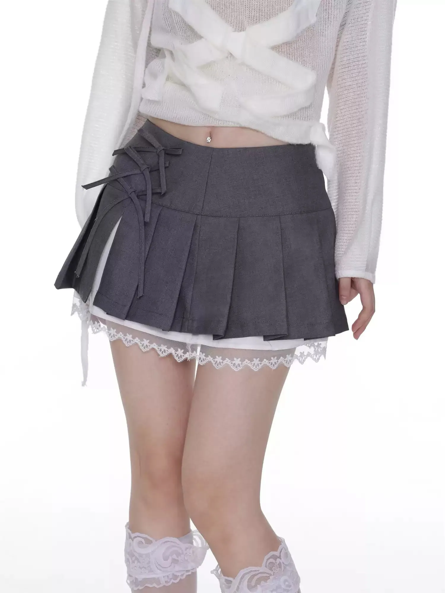 Lace stitching bow-knot pleated short skirt