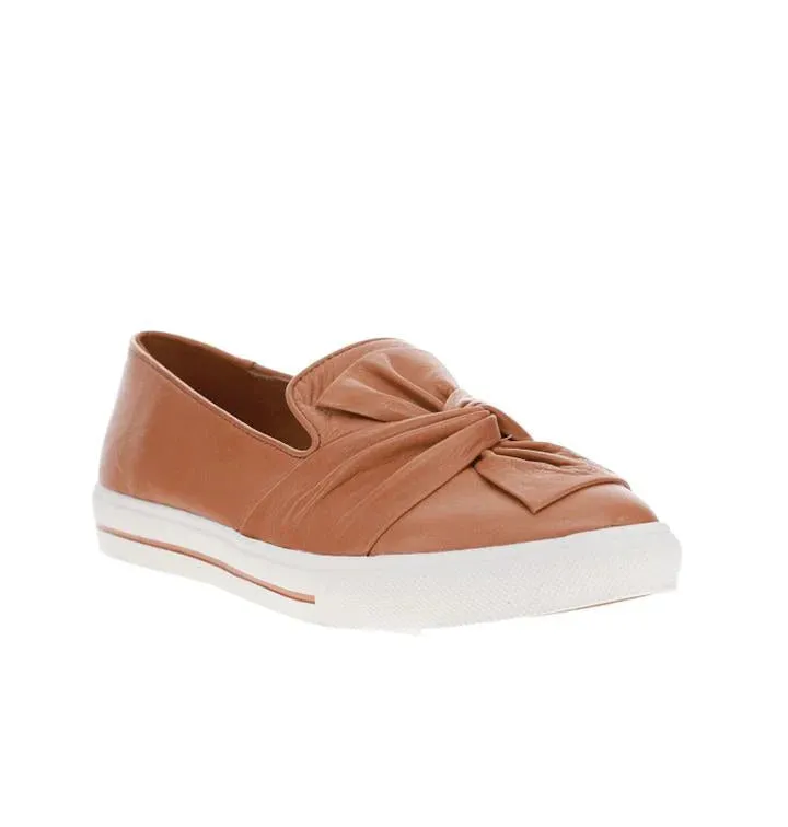 Le Sansa Issy/Izzy ~ Tan ~ Navy ~ Silver Grey ~ Leather Slip on