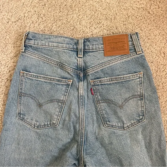 Levi's '70s High Flare Jeans Light Wash - You And I