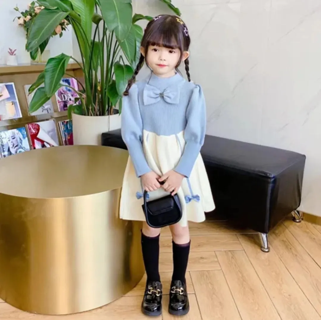 Luxury Longsleeve Wool / Knit Dress with Bow Details