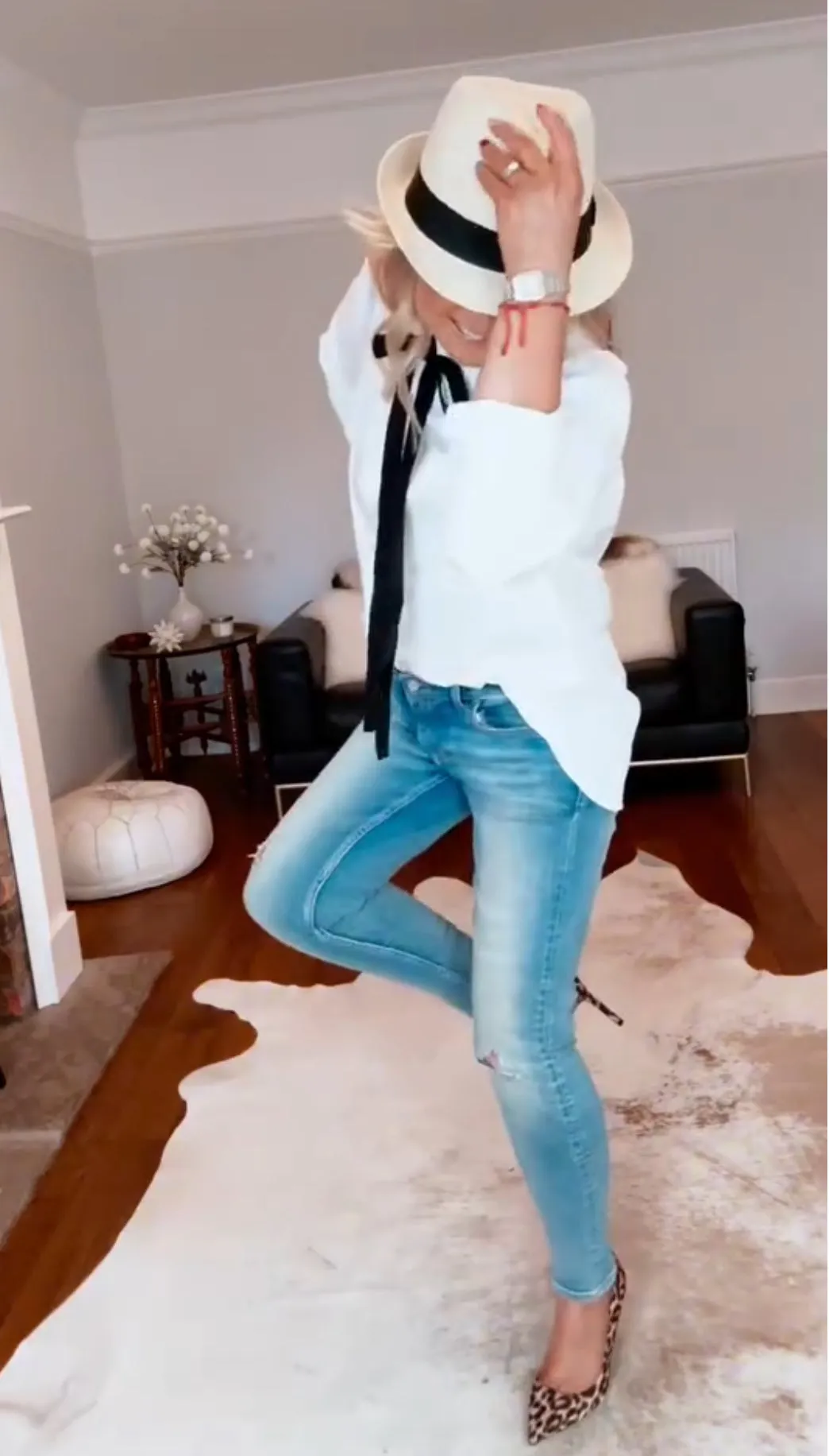 Moco White Shirt With Black Tie