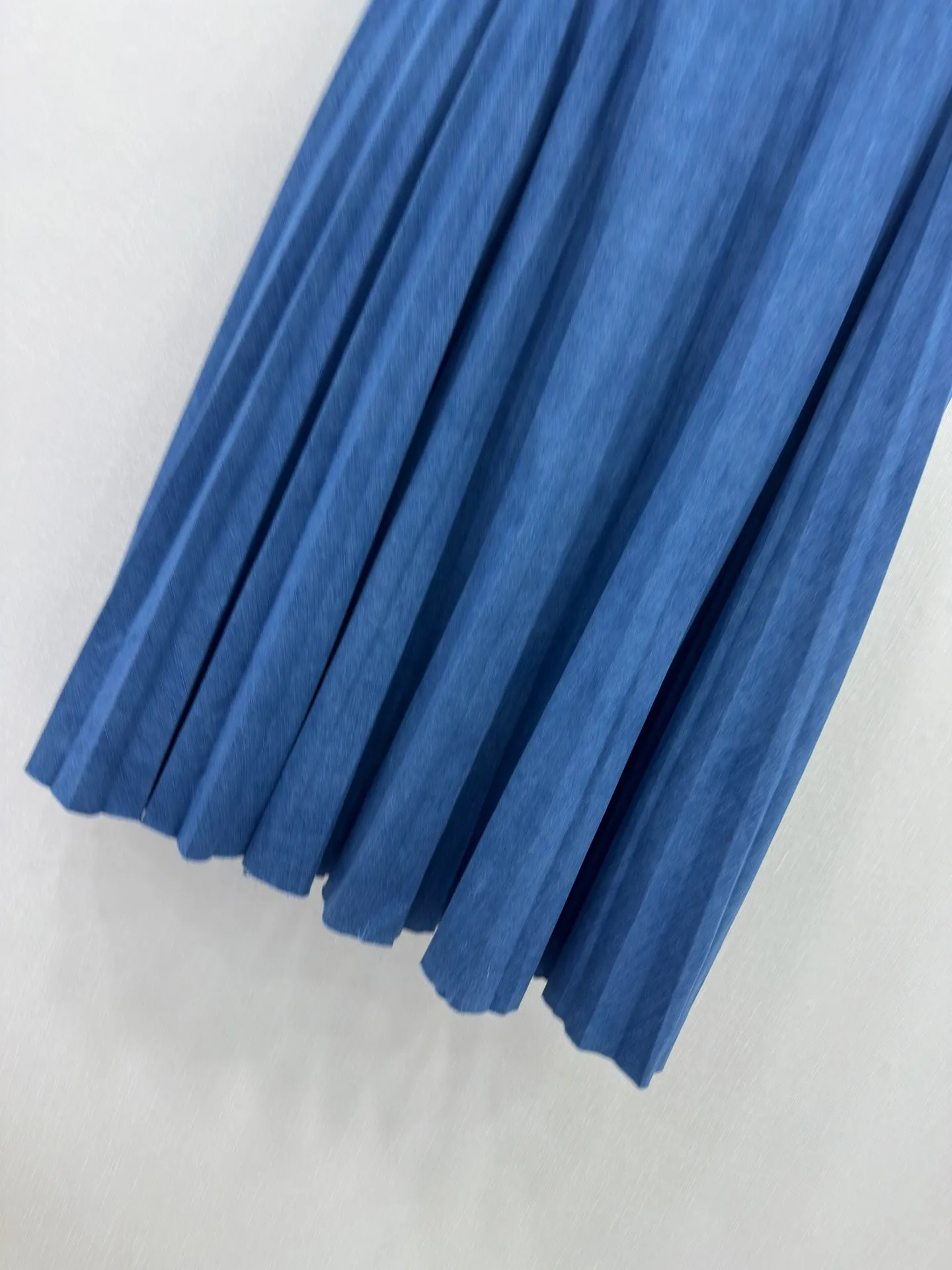 MU 25 new denim skirt