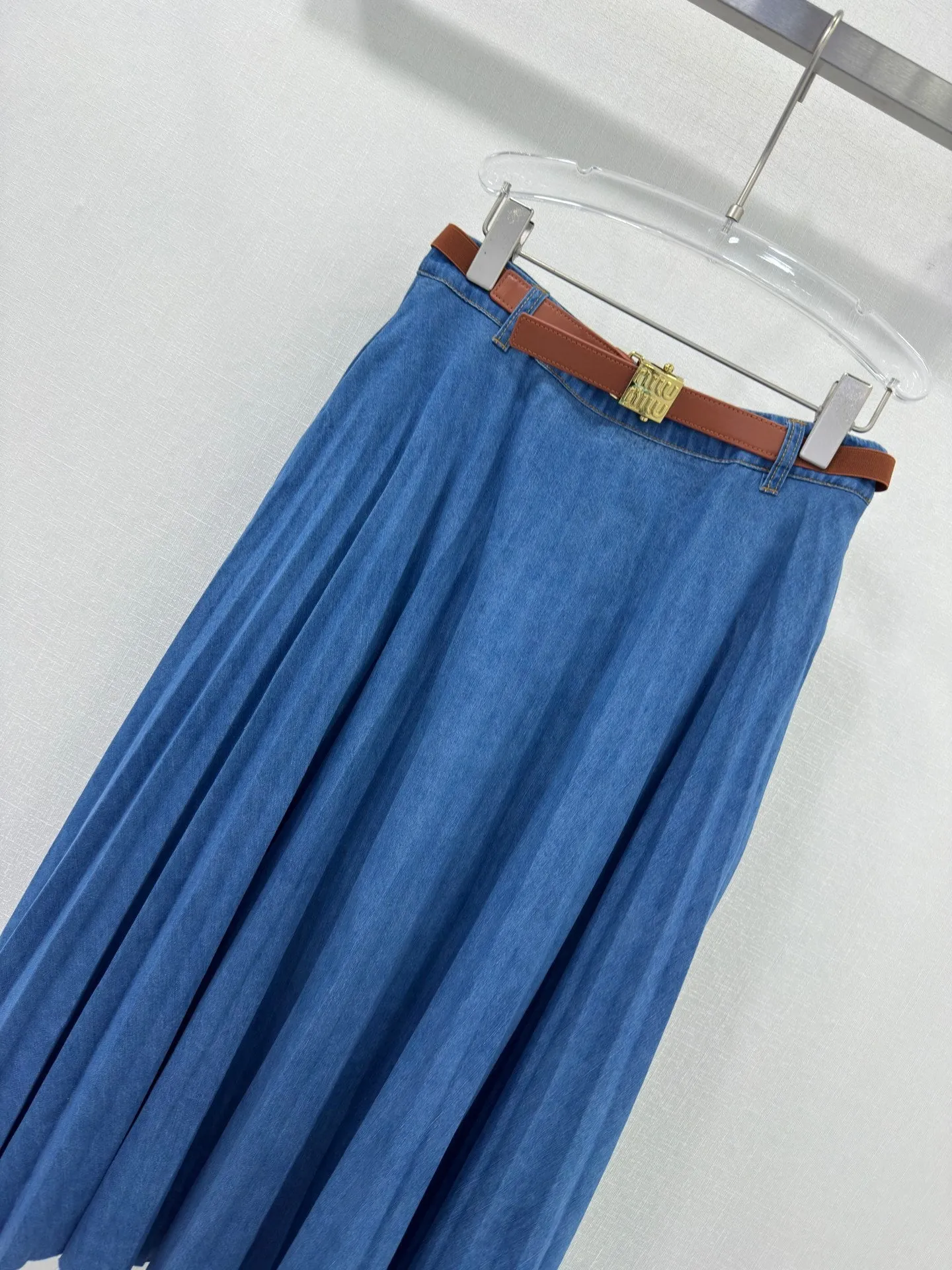MU 25 new denim skirt