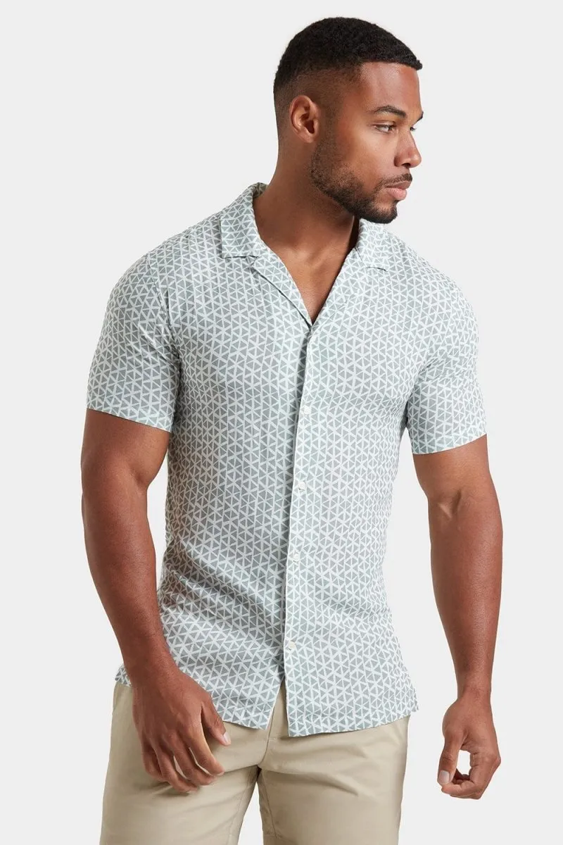 Printed Shirt in Soft Sage/White Doodle Geo