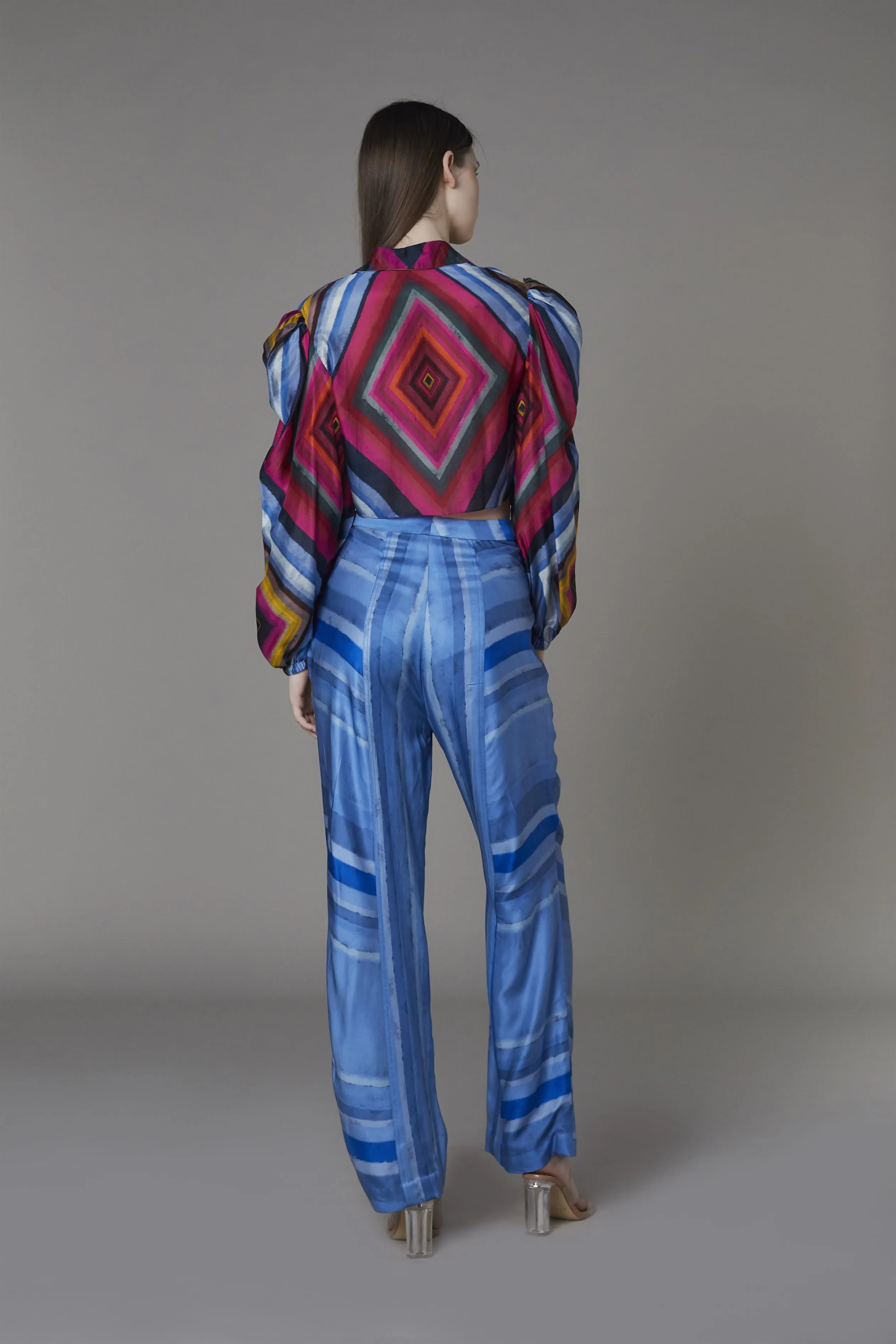 Saaksha & KinniÂ    I   Pink blue big diamond knot shirt  Light blue/blue stripe pants Blouse - Cotton Silk  Trousers - Satin Blouse - Red/Multi  Trousers - Blue   SS22122    SS22123