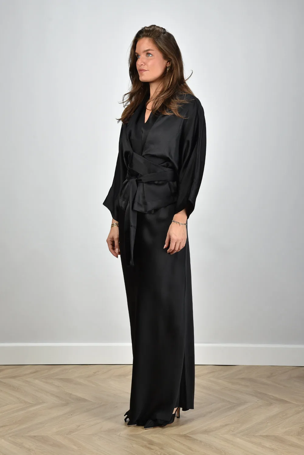 Sea Me Happy top Alaya Satin black