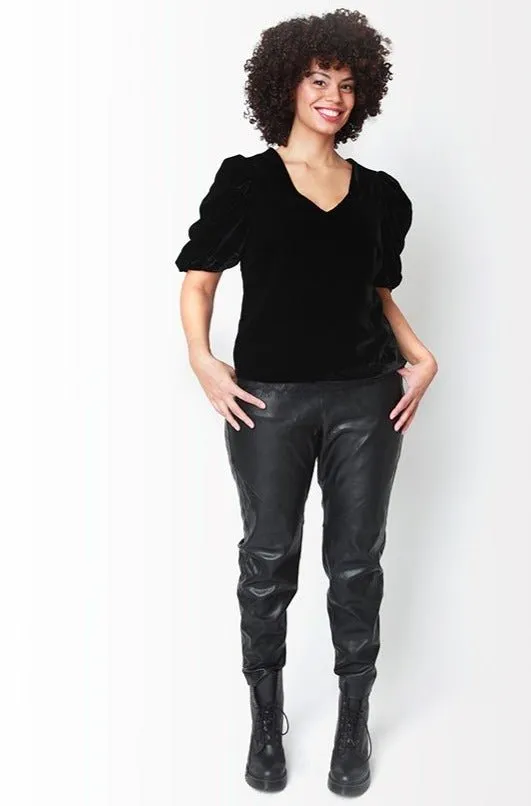 Vicky Top // Black
