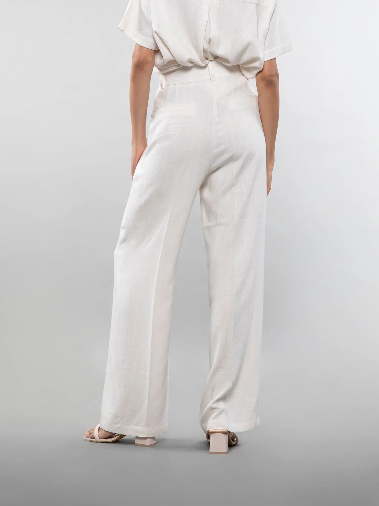 Wide-leg linen pants