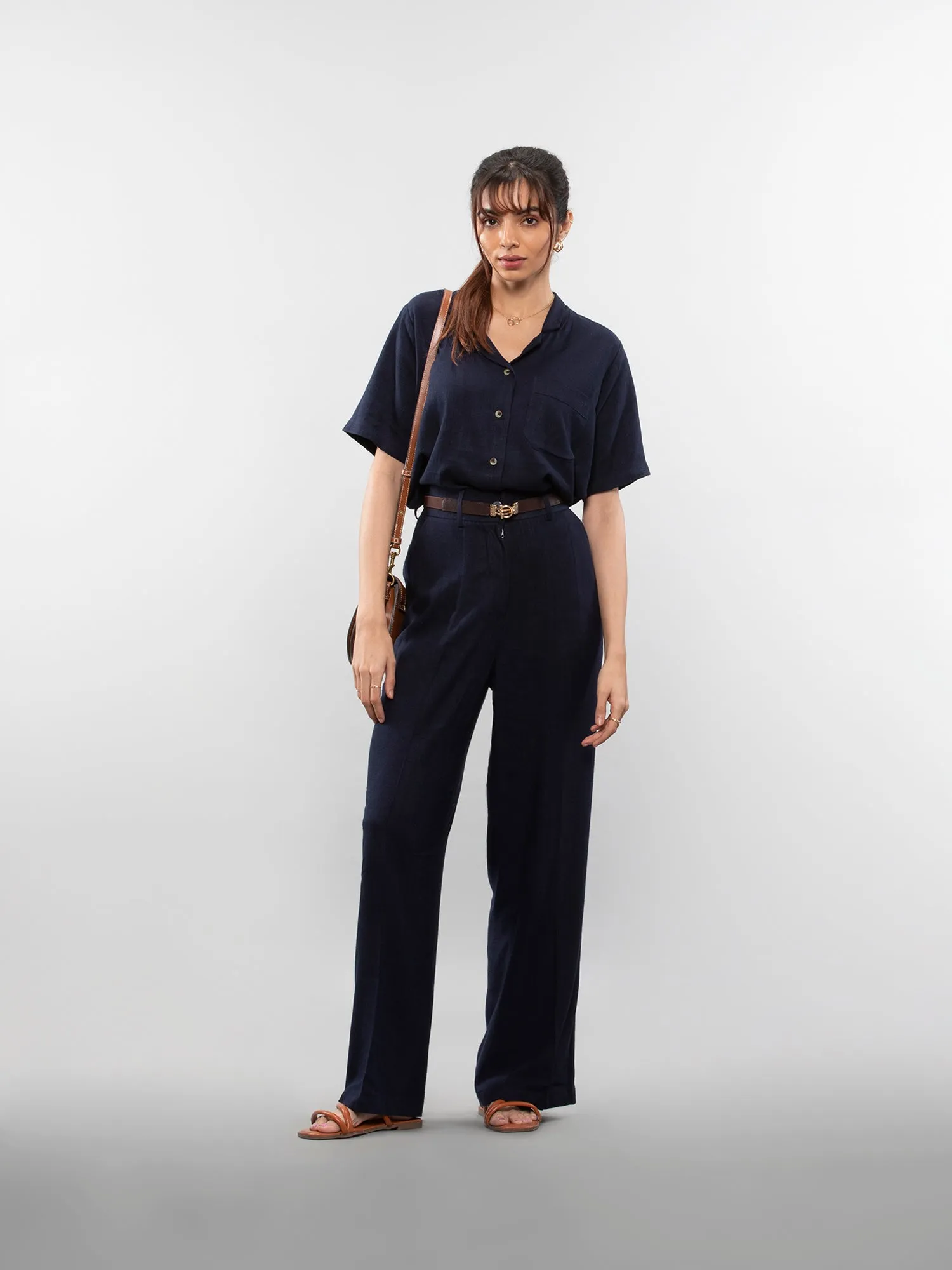 Wide-leg linen pants