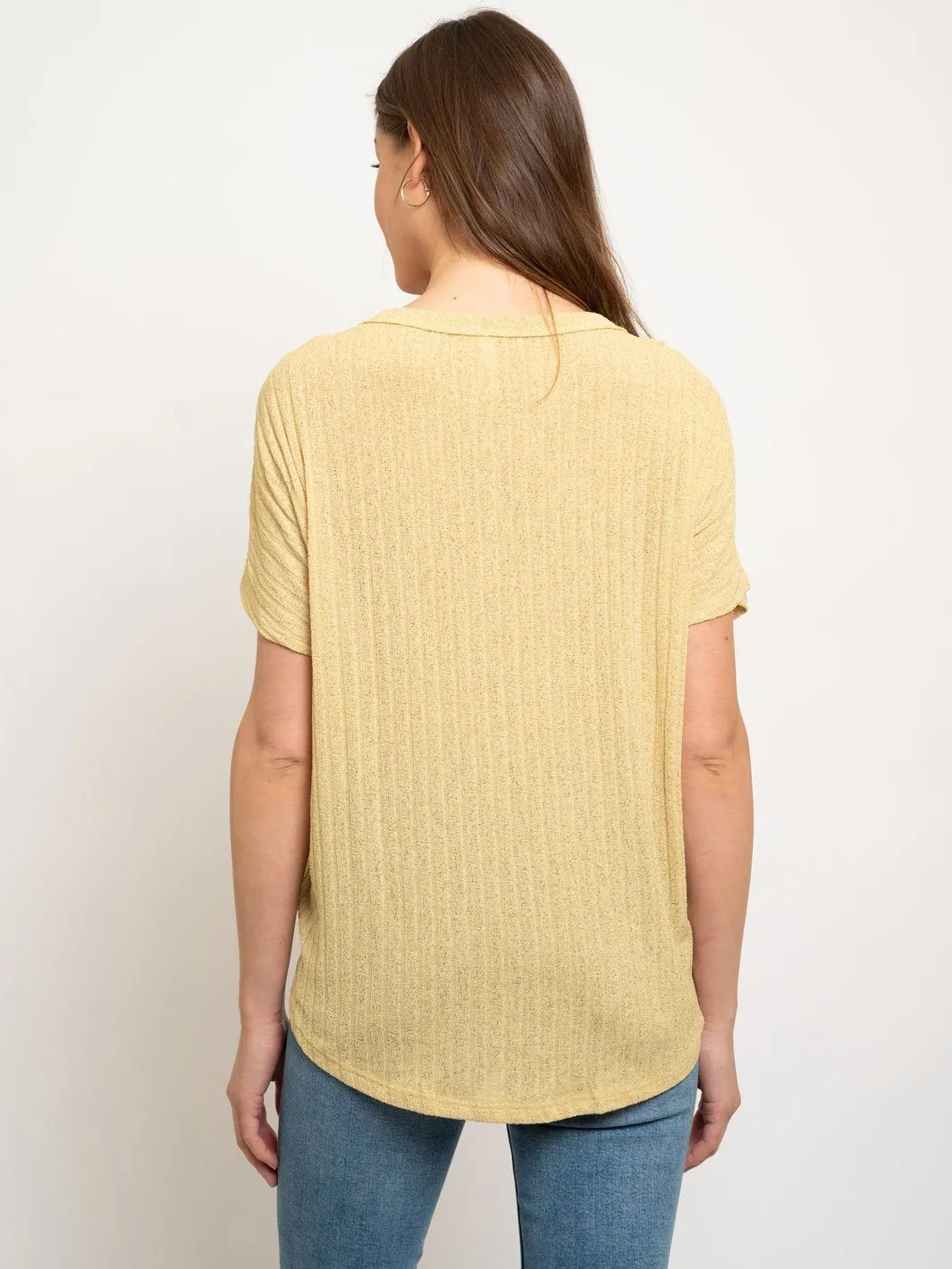 WOMEN'S CREPE RIB WOOD BUTTON DOWN TIE FRONT KNIT TOP
