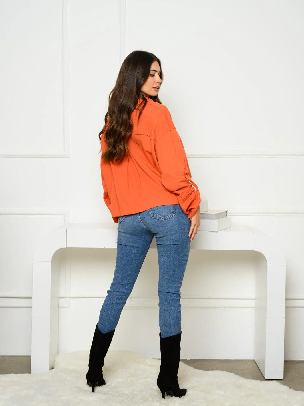 WOMEN'S LONG PUFF SLEEVE BUTTON UP TOP