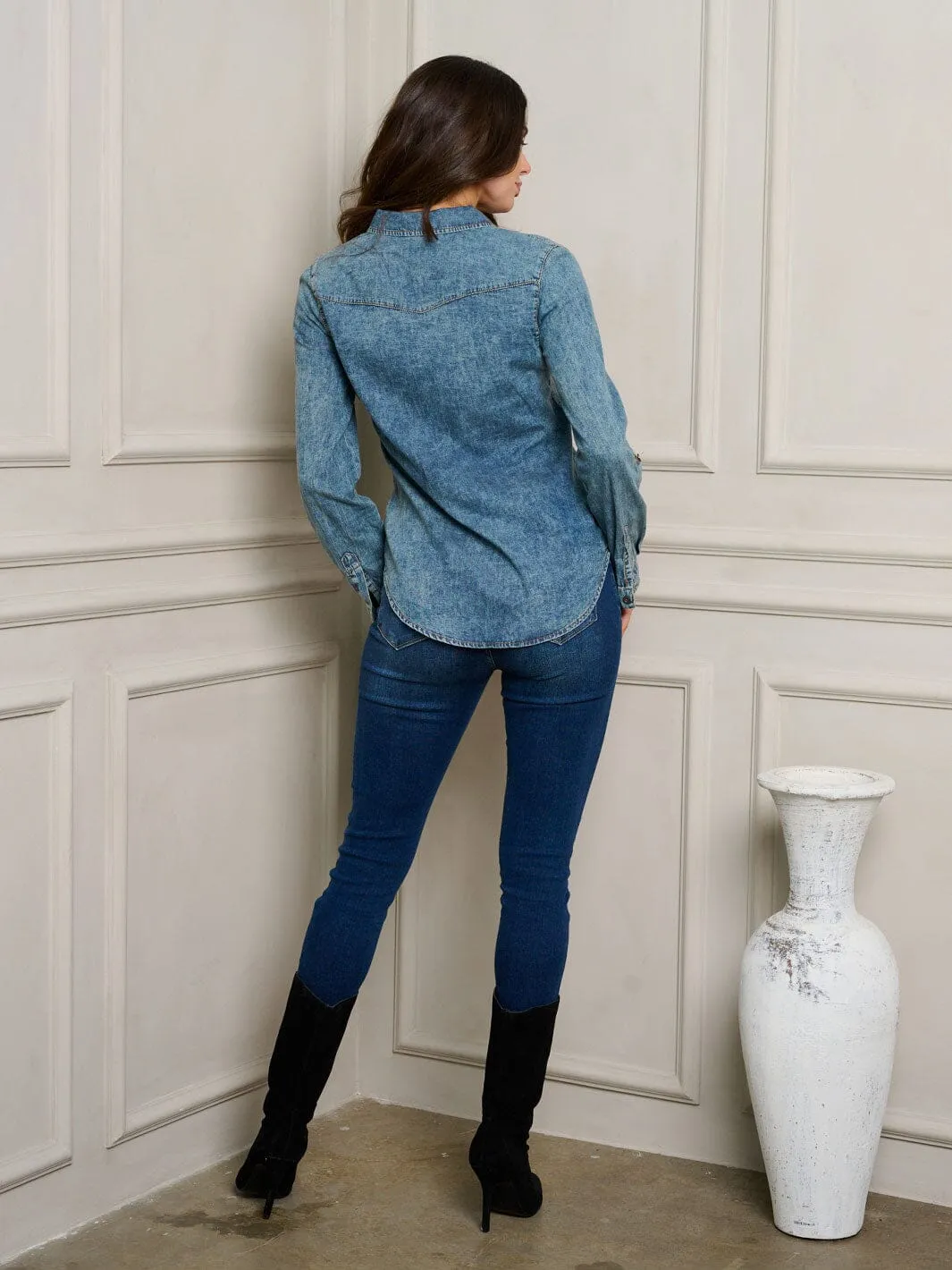 WOMEN'S LONG SLEEVE BUTTON UP WASHED DENIM TOP