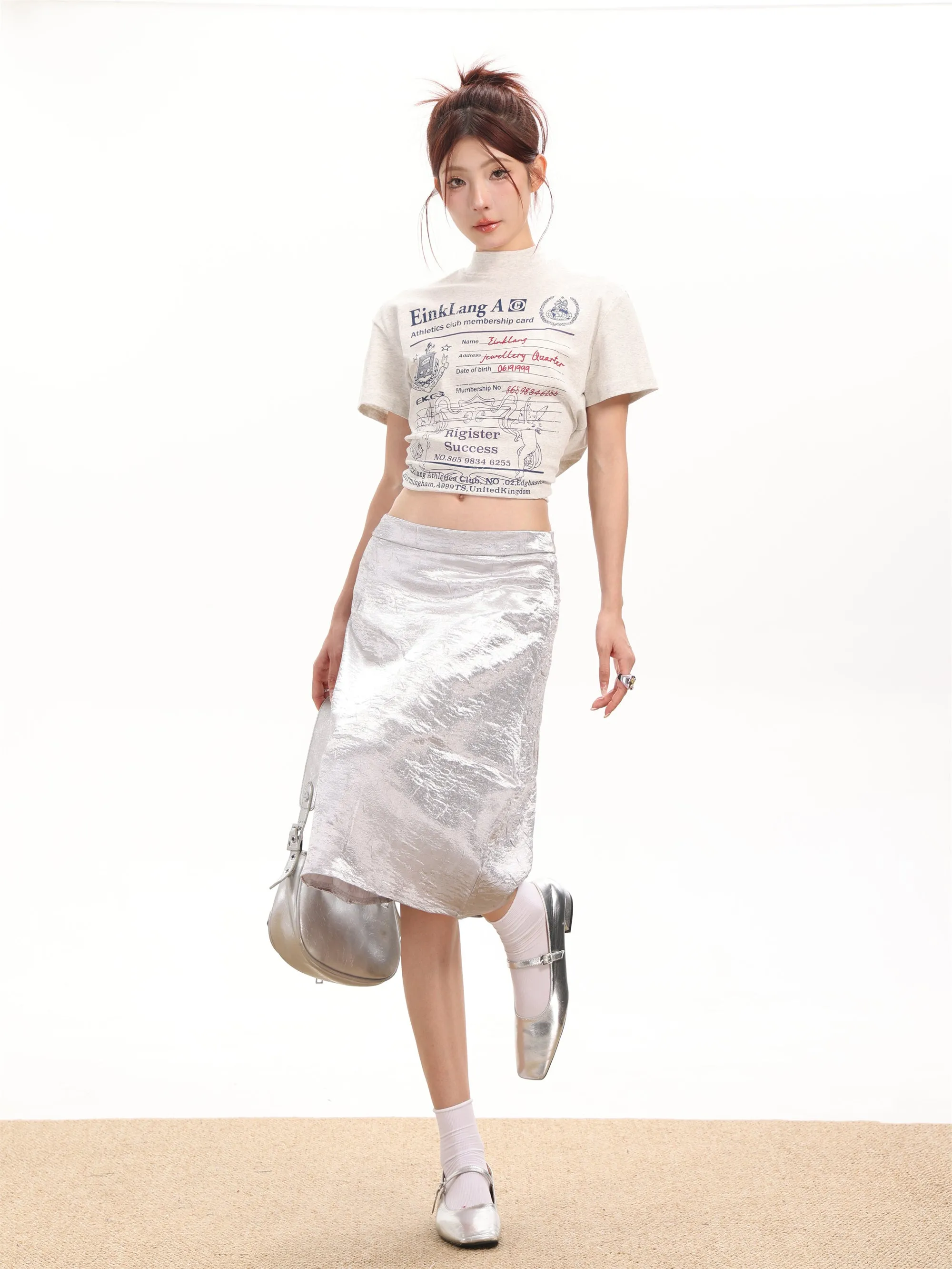 Wrinkled texture pleated short skirt