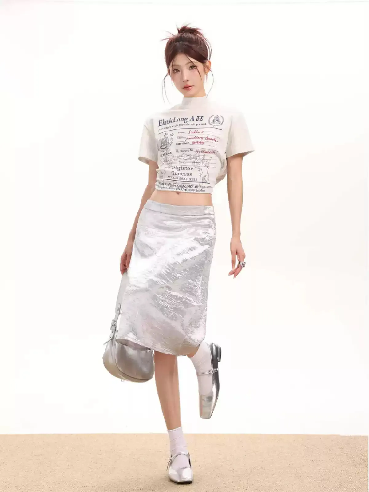 Wrinkled texture pleated short skirt
